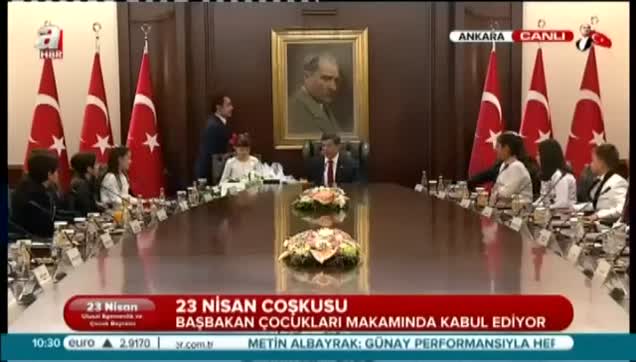 Davutoğlu koltuğunu Pelinsu'ya devretti-1