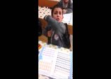 Sınıfta tek arkadaşı olan çocuğun dramı