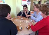 Kadınlar okey oynamaya erkekler çamaşır yıkamaya gidiyor