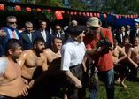 Yaşlı adamın fotoğraf inadı