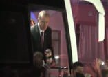 Genç kızı Erdoğan teselli etti