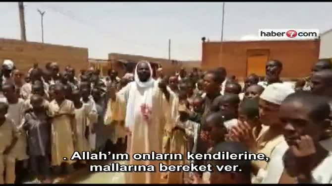 Sudan'da Türkiye ve Erdoğan için dua