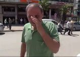 Röportaj verirken arı soktu