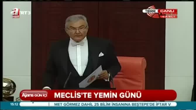 Deniz Baykal'ın TBMM'deki açılış konuşmasında dili sürçtü