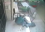 40 saniyede zincir kırıp bisiklet çalıyorlar
