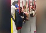 Metroda şarjı biten kadının dramı