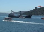 Boğaz'da gemi yalıya çarptı