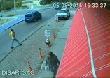 Sadaka kutusunu böyle çaldı