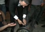Bu defa damat ağladı