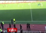 Yeşil sahada bir garip olay!