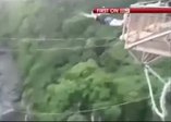 Atlayış yaparken ip koptu