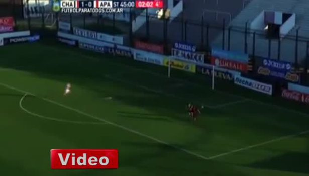 Topu boş kaleye yuvarlayamadı
