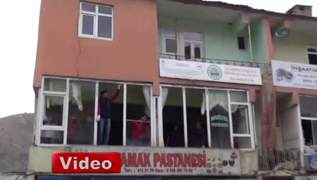 Hakkari'de bomba yüklü araçla saldırı-4