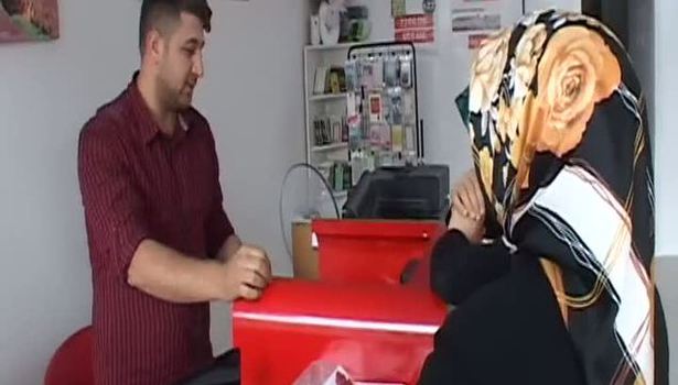 Soyadı yüzünden işini ve eşini kaybetti