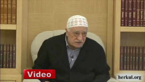 Gülen yine beddua etti