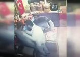 ’Senin gırtlağını keserim’ diyerek gasp etti