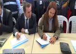 Kadınlardan domates yeme yarışması