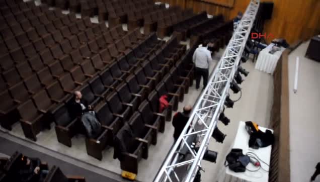 Emre Kınay CHP'li belediyeye ateş püskürdü-1