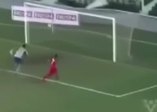 Öyle bir gol attı ki