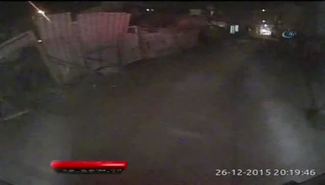 Polise ateş açan PKK'lı anında vuruldu!-1