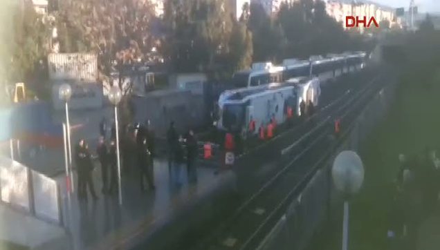 İzmir'de metro kazası-1
