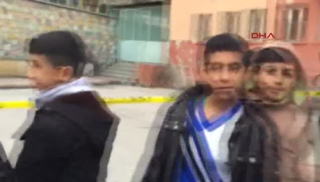 Teröristler karne alan çocuklara bomba attı-2