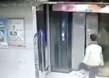 Asansörün intikamı feci oldu!
