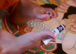 Kolları olmayan kadından muhteşem resimler