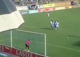 Messi'nin penaltı pasına özendi rezil oldu
