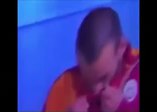 Wesley Sneijder Türk Bayrağını öptü