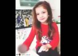 Kızına sigara içiren sorumsuz anne!