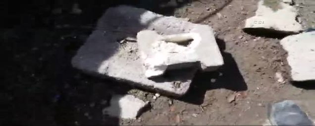 Hainler kaldırım taşına bomba döşedi-1