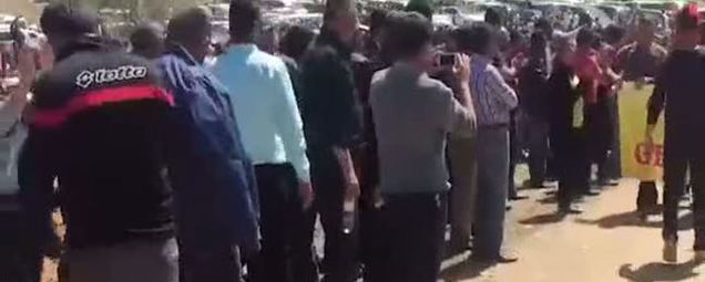Mülteci karşıtı eylemde 'Halkların kardeşliği' sloganı attılar-1