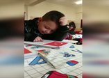 Minik çocuğun İstiklal Marşı'nı okuma çabası rekor kırdı!