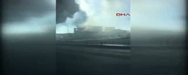 Metrobüs alev alev yandı-2