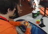 5x5 rubik küpte dünya rekoru kıran genç