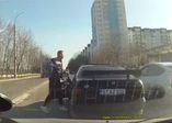 Arabadan sopayla inen adam pişman oldu!