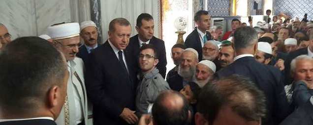 Erdoğan şehitler için Kur'an-ı Kerim okudu-1