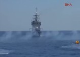 Paraşütle denize atlayan komandolar nefes kesti
