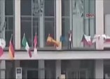 Almanya'da Türk bayrağına çirkin saldırı
