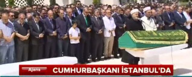 Erdoğan Karaalioğlu'nun cenazesine katıldı-1