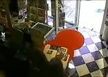 Soyguncu köpeğin hışmına uğradı