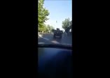 Tanka meydan okuyan belediye kamyonu
