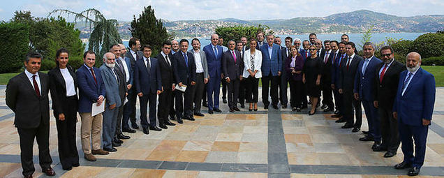 Erdoğan medya temsilcileriyle buluştu-1