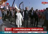 Başkomutan halkı selamlarken milyonlar ayaktaydı!
