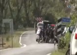 Olay yerinde çatışma anı kamerada!