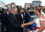Başbakan Yıldırımdan gelin ile damada sürpriz