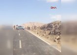 Mardin Derik'te yola döşenen patlayıcı infilak ettirildi 2'si ağır 8 asker yaralandı