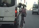 Trafikte bisikletle tehlikeli yolculuk