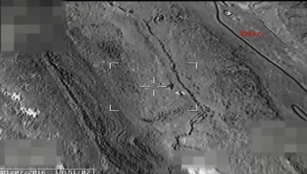 Teröristler inlerinde böyle imha edildi!